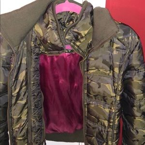 GUESS camo jacket